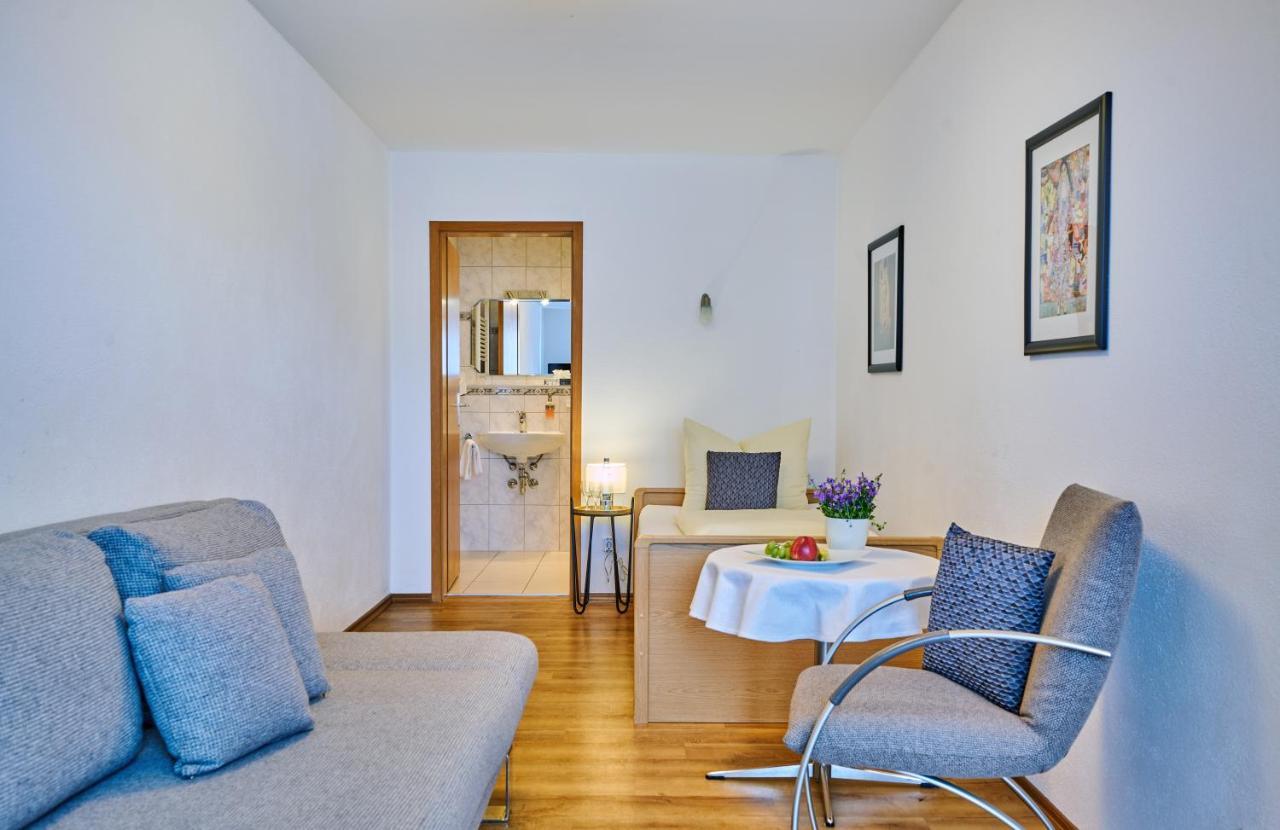 Windorf  Hotel Restaurant Zum Goldenen Anker Mit Hallenbad & Wellnessbereich מראה חיצוני תמונה